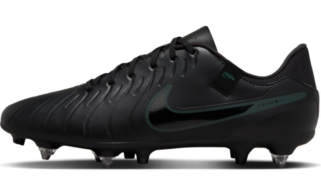 Nike Legend 10 Academy boots in black